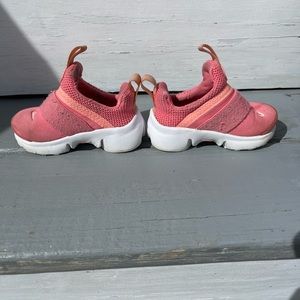 Nike toddler size 5C